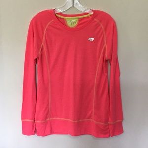 Athletic long sleeve shirt